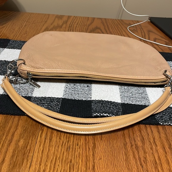 Maxx New York Shoulder Bag - Picture 11 of 11
